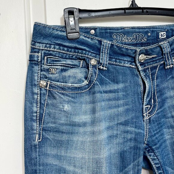 Miss Me Womens Cross Embellished Capri Jeans Medium Wash Stretch Denim Size 30 - Picture 9 of 12